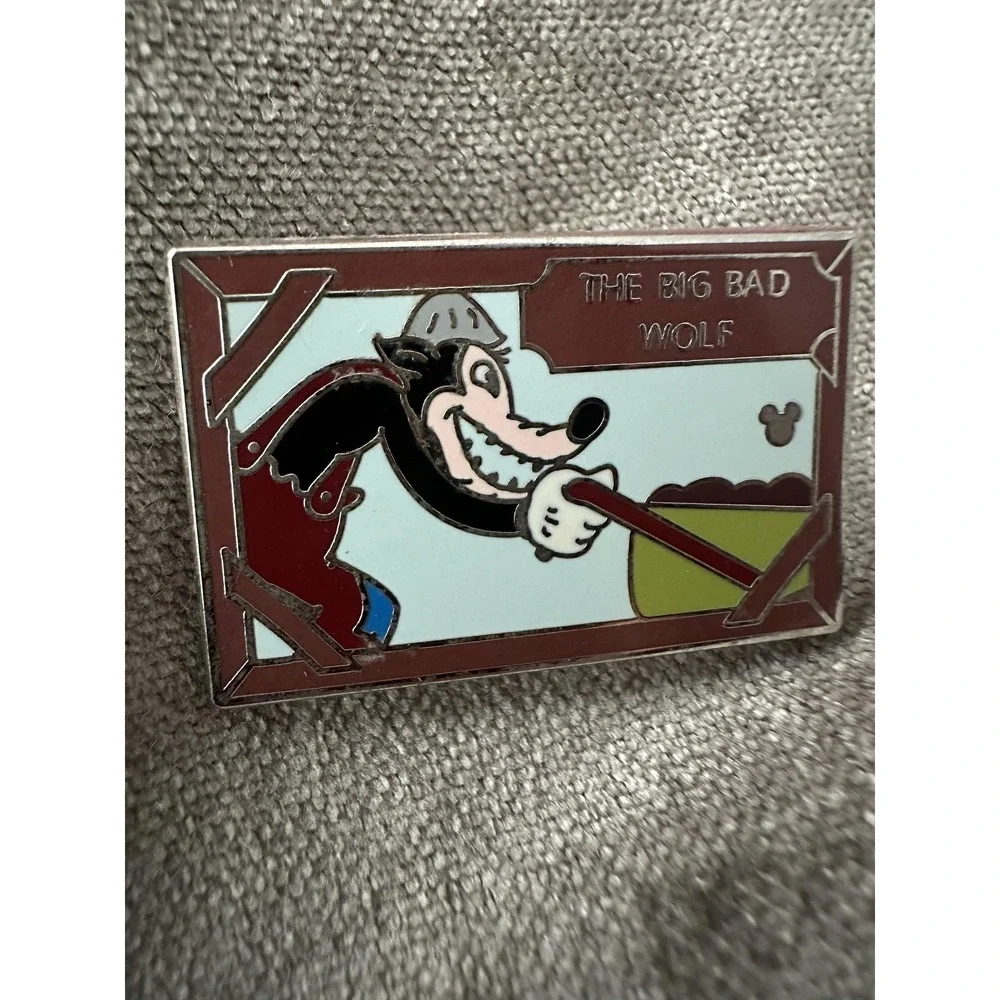 Authentic Disney 2012 Hidden Mickey Completer Pin Big Bad‎ Wolf DCA Construction